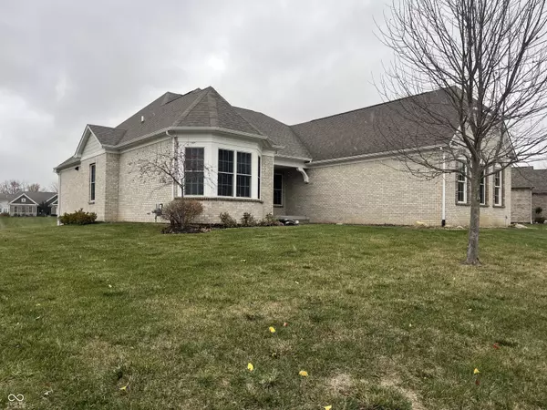 Noblesville, IN 46062,5218 Sweetwater DR