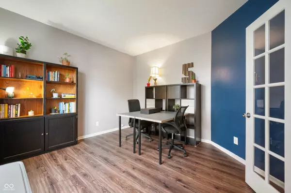 Indianapolis, IN 46236,12711 Geist Cove DR