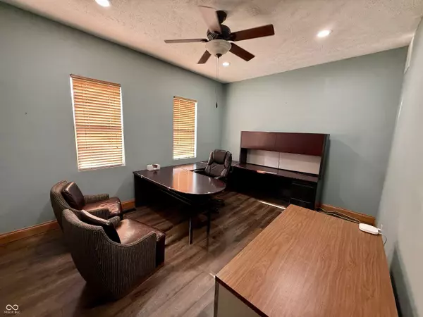 Greenwood, IN 46142,402 W Main ST