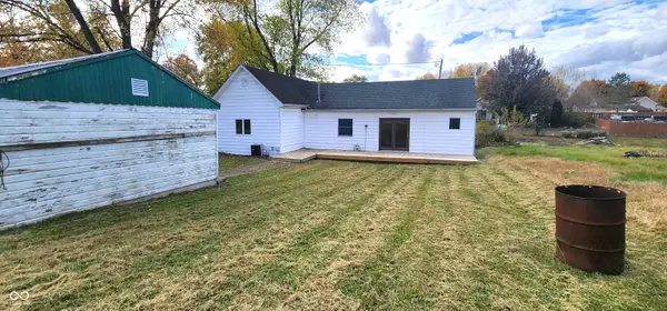 Knightsville, IN 47857,955 E Washington ST