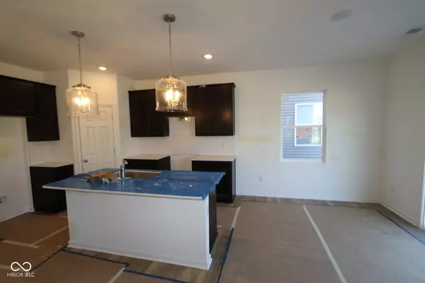 Indianapolis, IN 46237,5110 Triple Crown WAY