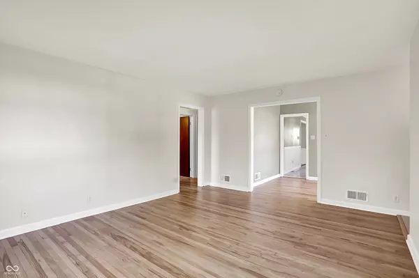 Indianapolis, IN 46217,37 Maxwell RD