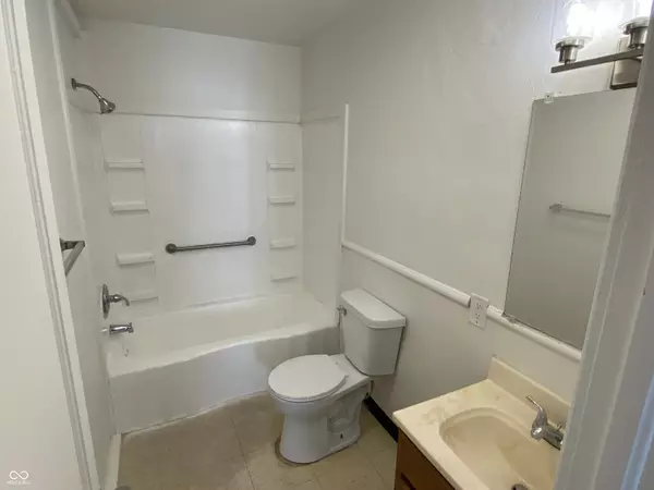 Anderson, IN 46016,702 W 23rd ST