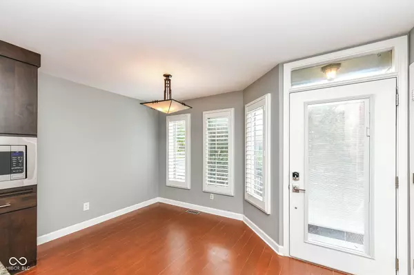 Indianapolis, IN 46202,554 E Vermont ST