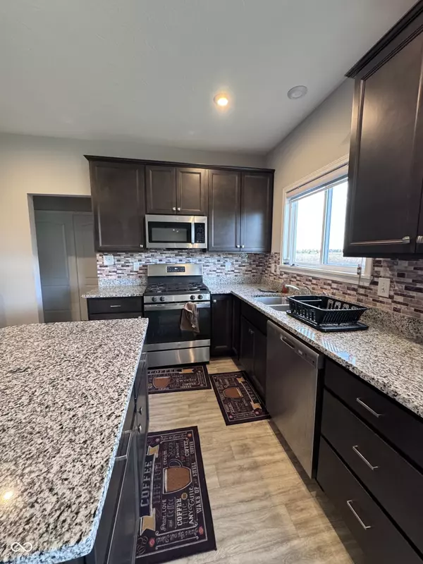 Mccordsville, IN 46055,5508 Woods Pointe DR