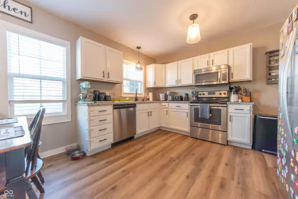 Columbus, IN 47201,902 18th ST