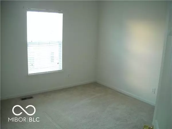 Carmel, IN 46032,998 3rd AVE NW