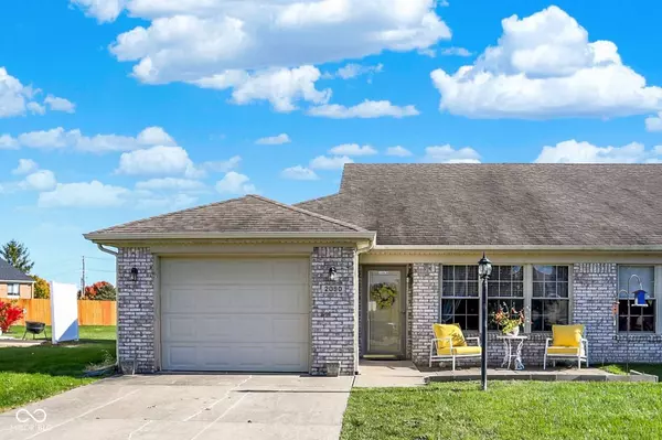 2090 Pelican DR, Franklin, IN 46131