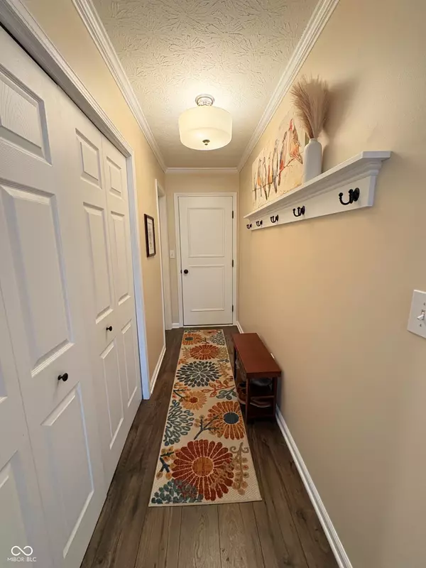 Avon, IN 46123,7356 Oakview DR