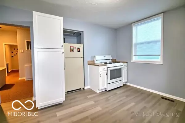 Elwood, IN 46036,1302 S E ST