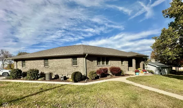 1201 10th ST, Covington, IN 47932