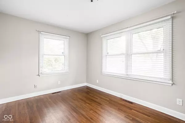 Indianapolis, IN 46250,8146 N Whittier PL