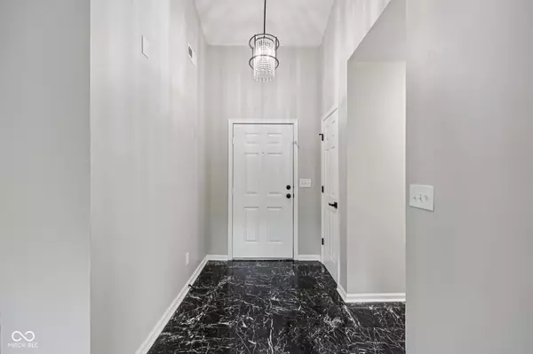 Indianapolis, IN 46254,6525 Breezeway CT