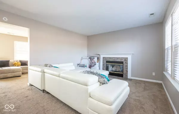 Indianapolis, IN 46229,1204 Tealpoint CT