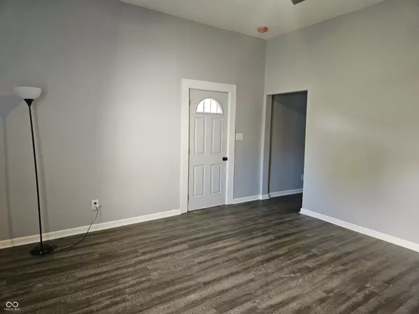 Indianapolis, IN 46221,626 Holly AVE