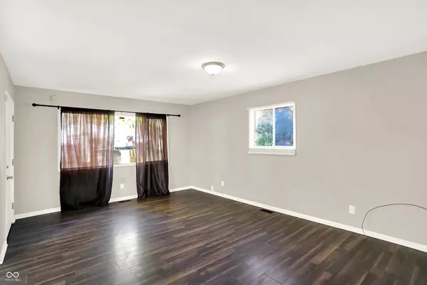 Indianapolis, IN 46218,1905 N Dequincy ST