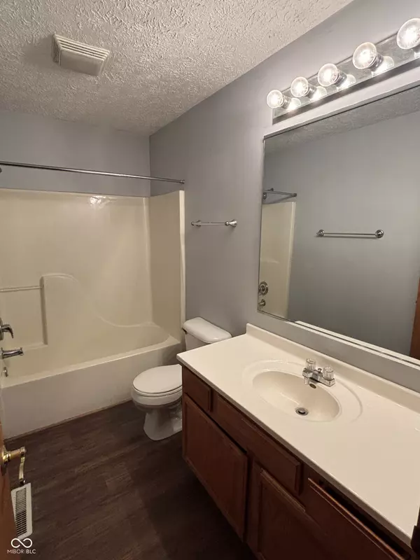 Hobart, IN 46342,7951 Murrelet ST