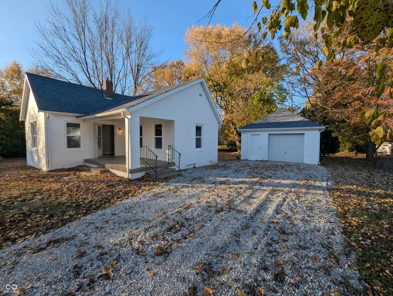 6966 W Lora DR, Boggstown, IN 46110