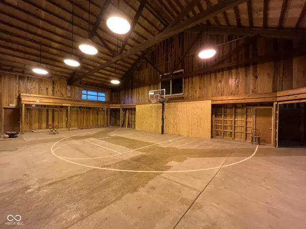 Brownstown, IN 47220,1500 N Block Co Rd 250 E