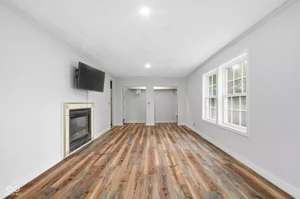 Anderson, IN 46016,9 Dixie DR