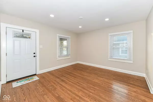 Indianapolis, IN 46225,324 E Southern AVE