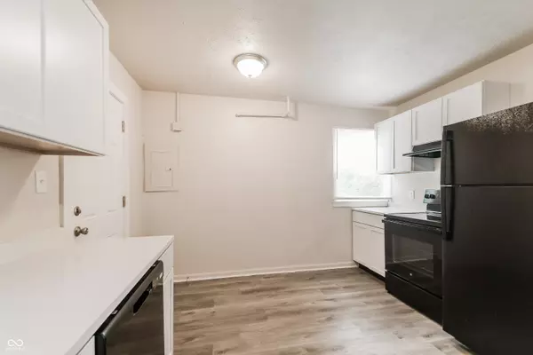 Indianapolis, IN 46226,8161 Schoen DR