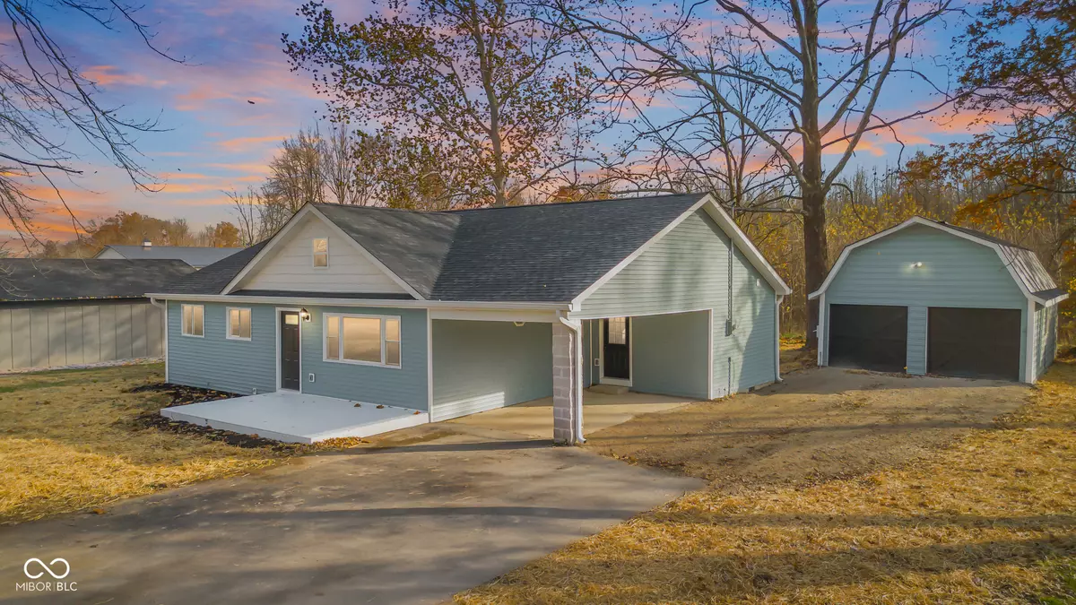 Columbus, IN 47201,8087 W 300 S