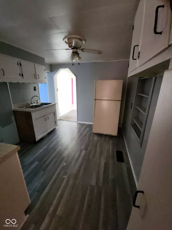 New Castle, IN 47362,1636 Columbus ST