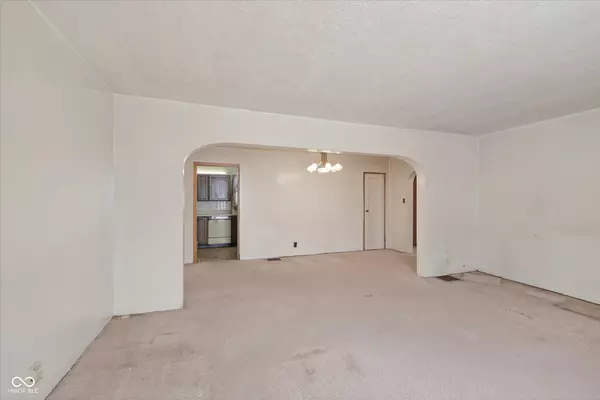 Indianapolis, IN 46218,5856 E 18th ST