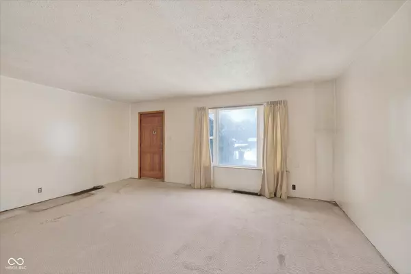 Indianapolis, IN 46218,5856 E 18th ST