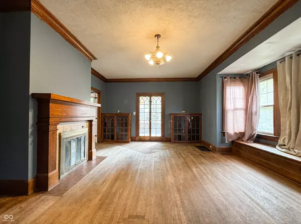 Terre Haute, IN 47802,1120 S 5th ST