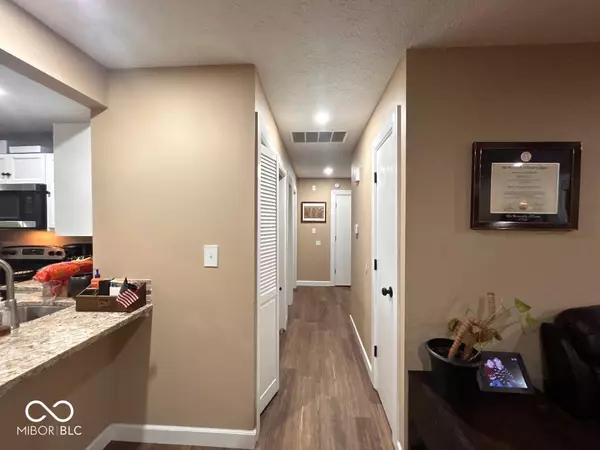 Indianapolis, IN 46229,2810 Heatherlea DR