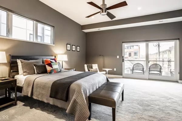 Indianapolis, IN 46204,614 E North ST