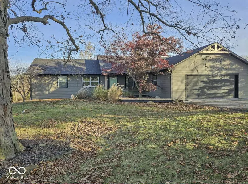 2812 E County Road 100 N, Danville, IN 46122