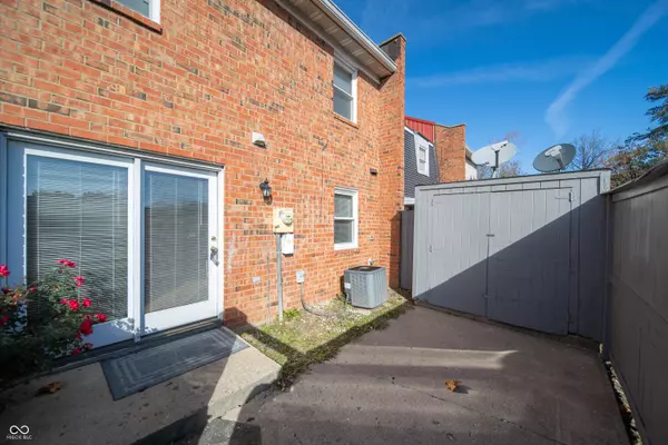 Indianapolis, IN 46254,6372 Commons DR