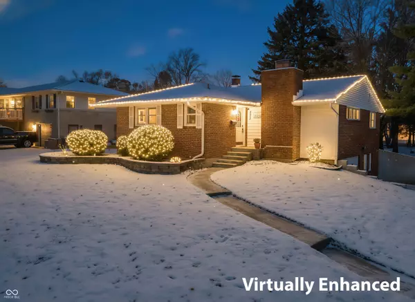 222 E McKenzie RD, Greenfield, IN 46140