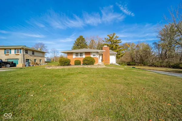 Greenfield, IN 46140,222 E McKenzie RD