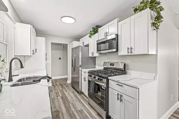 Indianapolis, IN 46268,2810 Pomona CT