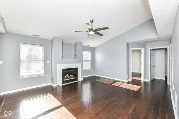 Fishers, IN 46038,10713 Summerwood LN