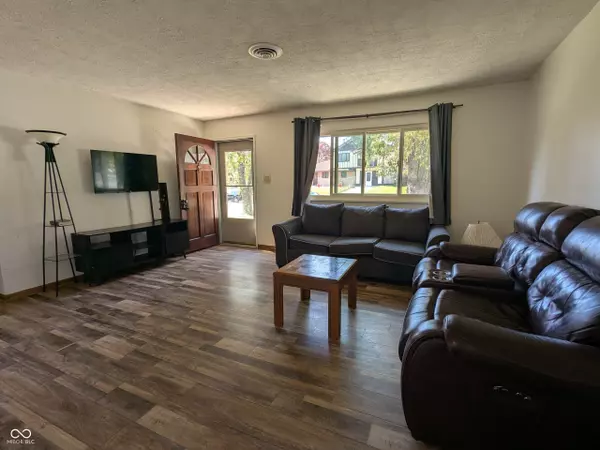 Beech Grove, IN 46107,619 Memorial DR