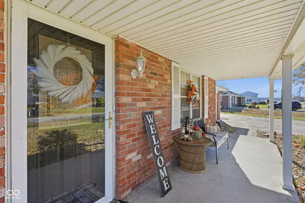 Seymour, IN 47274,8143 E Crescent DR