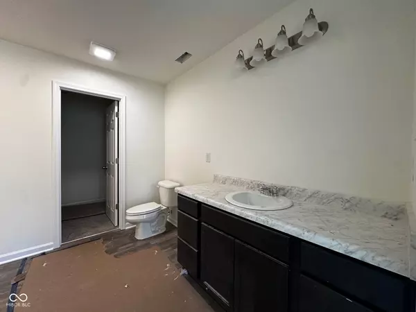 Columbus, IN 47203,3748 Berkdale DR