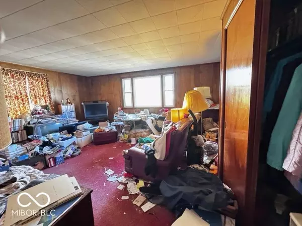 Knightstown, IN 46148,134 W Pine ST