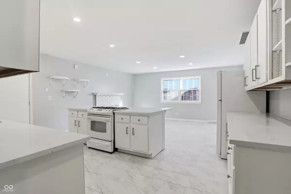 Indianapolis, IN 46228,3329 Melbourne RD S