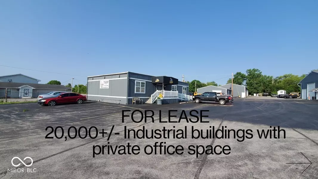 594 N Front ST, Whiteland, IN 46184