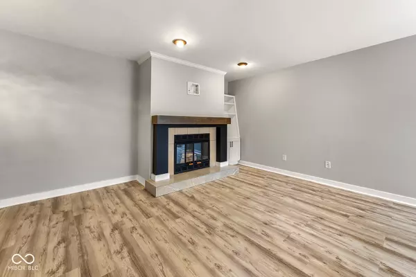 Indianapolis, IN 46250,9611 Highgate CIR N