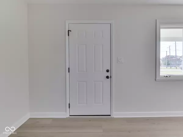 Indianapolis, IN 46237,4124 Shelbyville RD