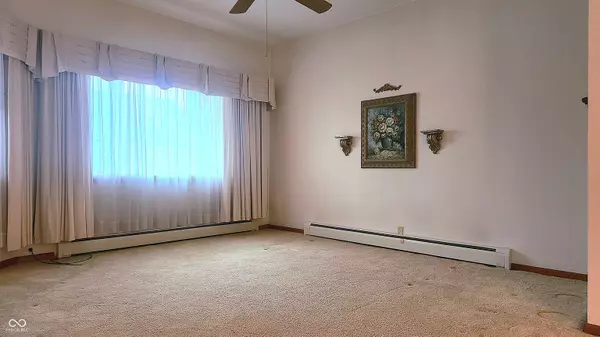 Elwood, IN 46036,1017 S A ST