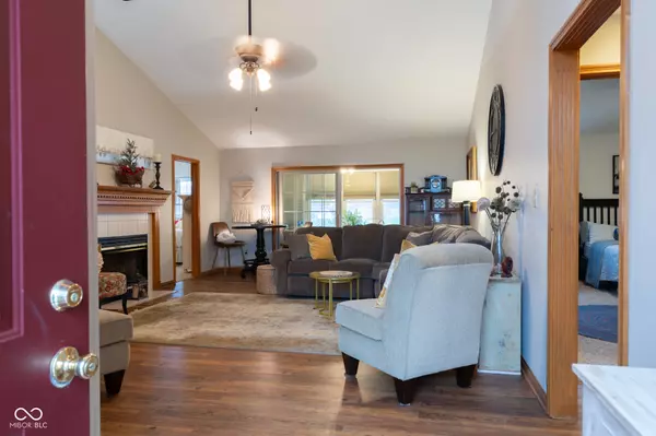 New Palestine, IN 46163,4927 W Cedar Cove WAY #13