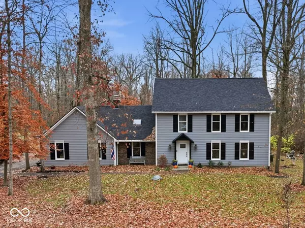 1113 Foxglove CT, Zionsville, IN 46077